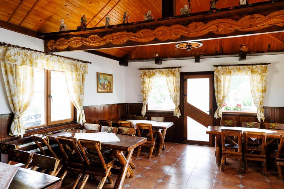 La Coltul Castelului Bran Boutique Hotel Exterior photo
