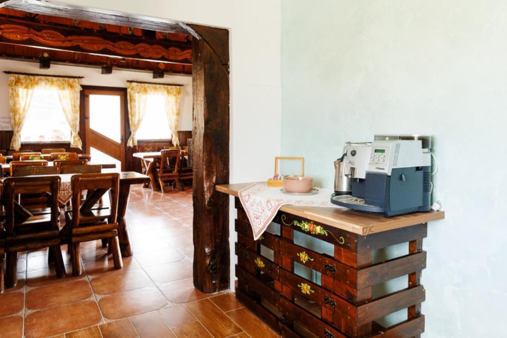 La Coltul Castelului Bran Boutique Hotel Exterior photo