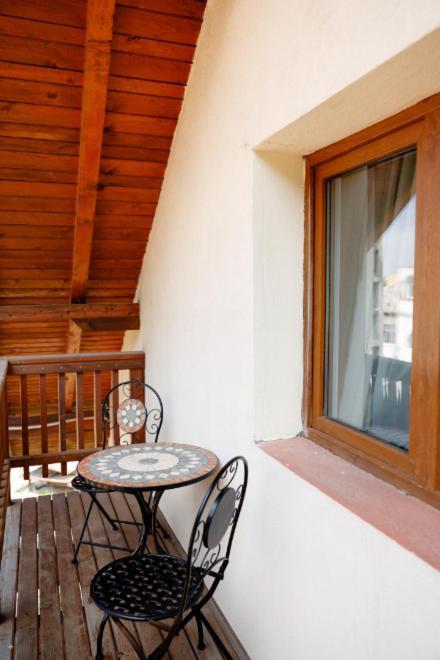 La Coltul Castelului Bran Boutique Hotel Exterior photo